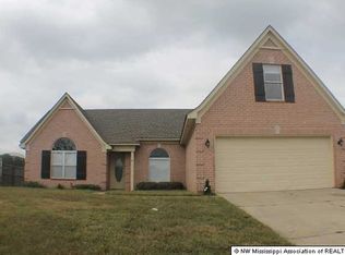 7667 Alexanders Ridge Cv, Olive Branch, MS 38654