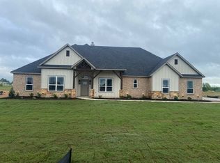 2013 Donna Ct, Azle, TX 76020