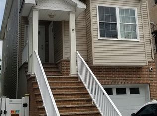 9 W 14th St #2, Bayonne, NJ 07002
