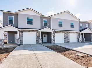 528 Harvester Ave, Sugar City, ID 83448