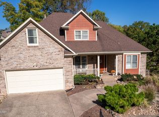3007 Bradford Grove Ln, Louisville, KY 40220