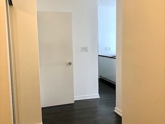 3rd image of 62 Forest Manor Rd #1611