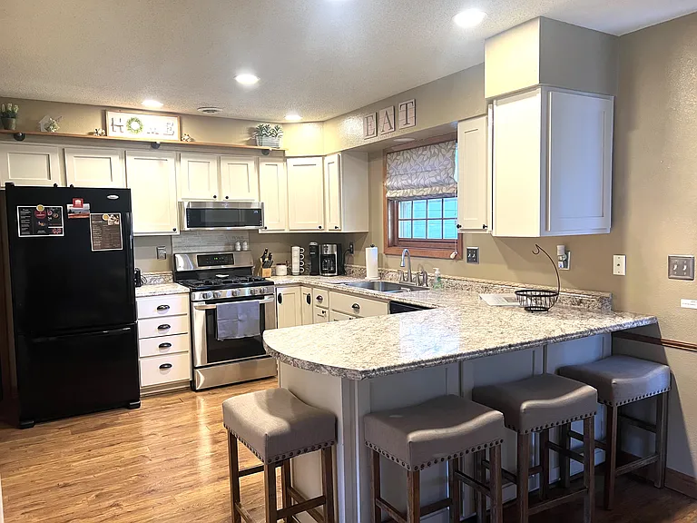 Blue Spruce Ct — Photo 2