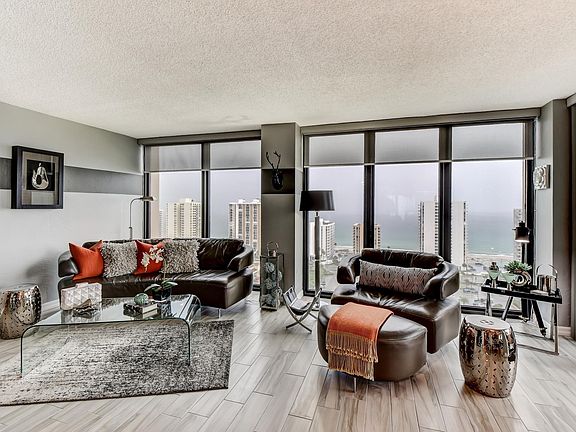 3rd image of 1 Oceans West Blvd APT 21B5