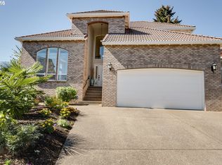 8325 SW Sunstone Loop, Beaverton, OR 97007