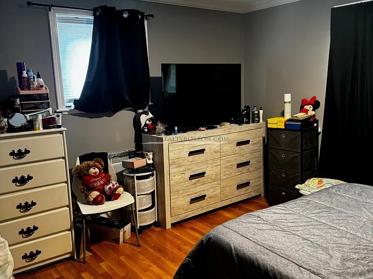 357 Faneuil St #10 — Photo 3