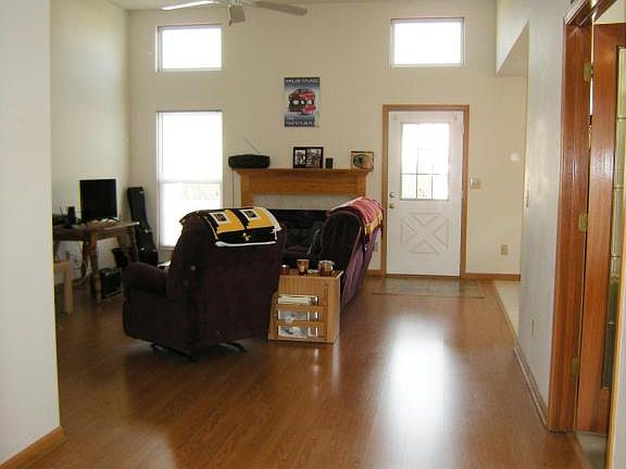 4th image of 3604 Cove Lake Ln