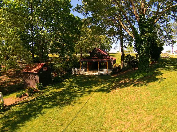 Barn