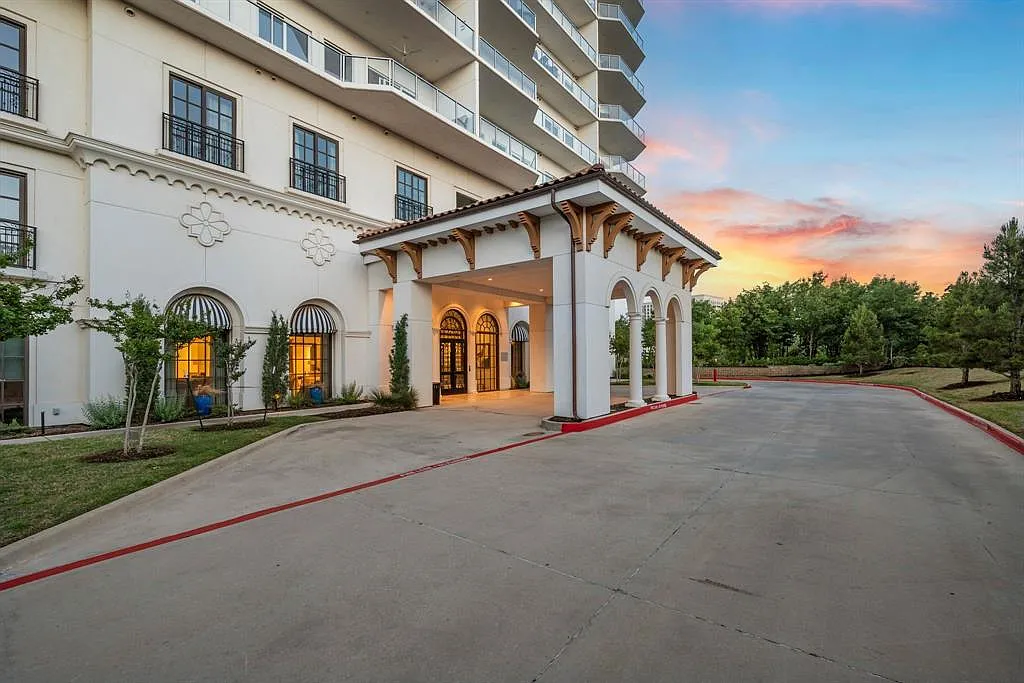 2800 Lakeside Pkwy — Photo 3