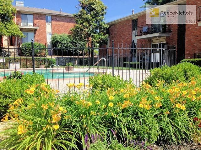Small Complex with Pool and Garden