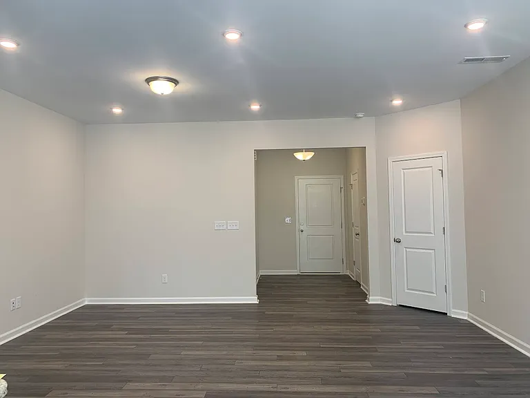 1614 Glacier Dr — Photo 15