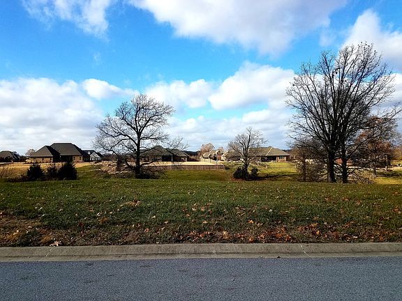 2nd image of 4110 Rolling Meadows Dr