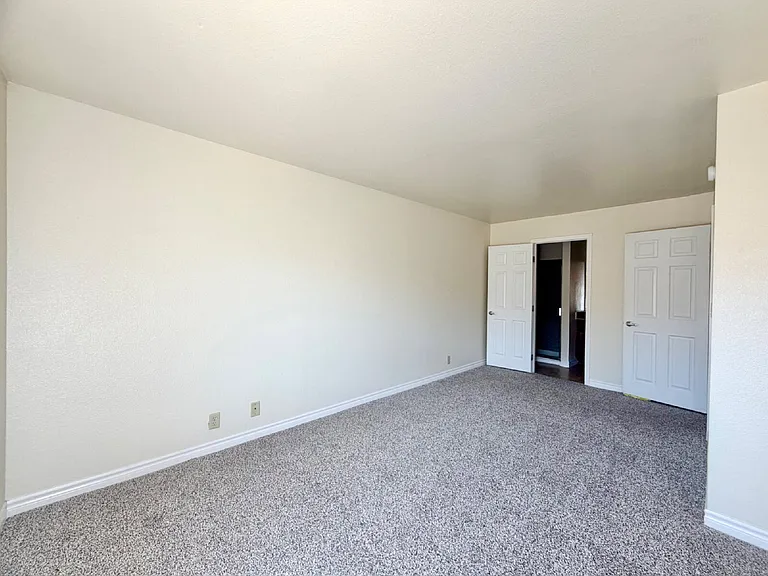 5281 River Glen Dr #222 — Photo 43