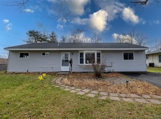 50 Wexford Rd, Syracuse, NY 13214