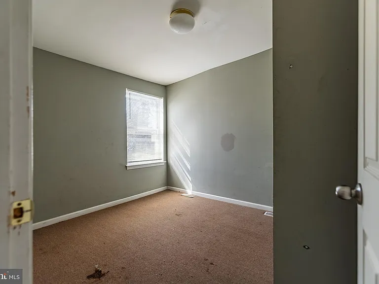 1706 N Willington St — Photo 25