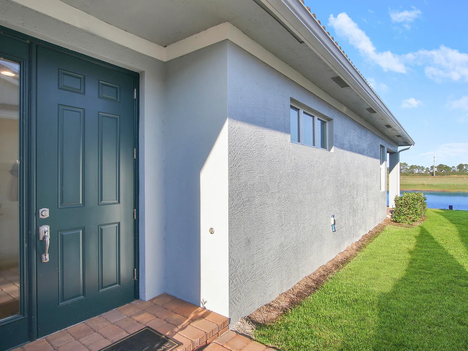 2 bed, 2.0 bath, 1620 sqft, $3,000 — Photo 3