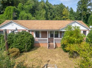 687 Green Pond Rd, Soddy Daisy, TN 37379