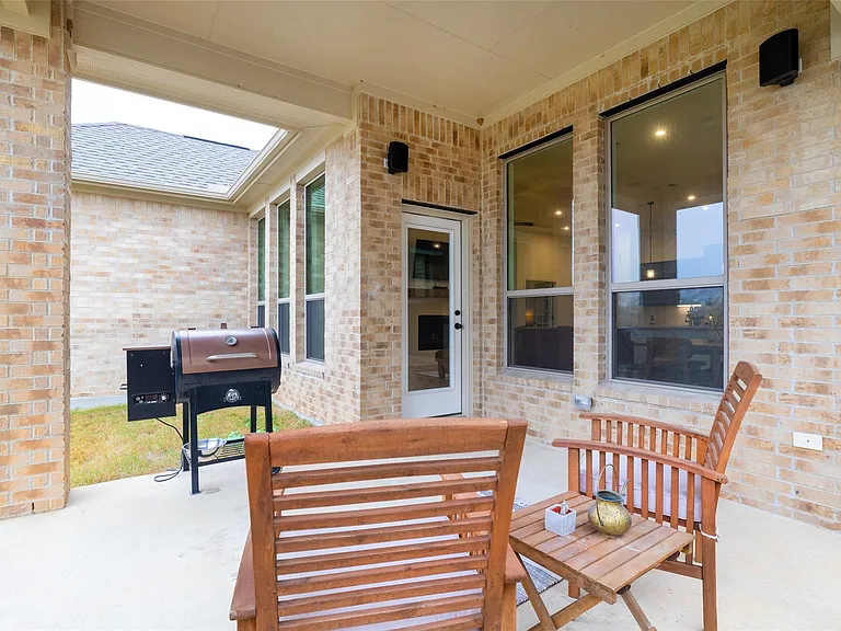 1117 Spring Gulch Ln — Photo 36