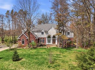 4148 Queensland Way, Pinckney, MI 48169