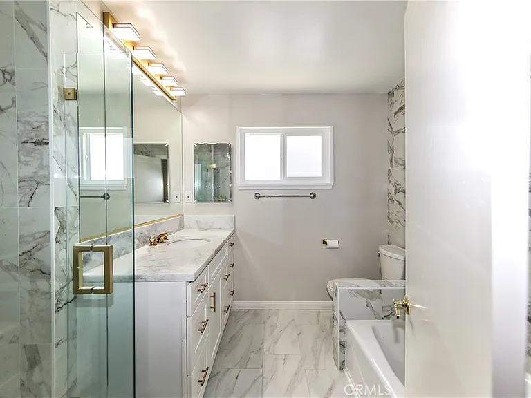 5939 Graves Ave — Photo 14