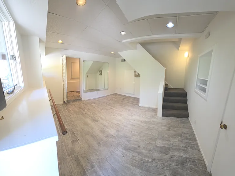 237 N Almenar Dr — Photo 31