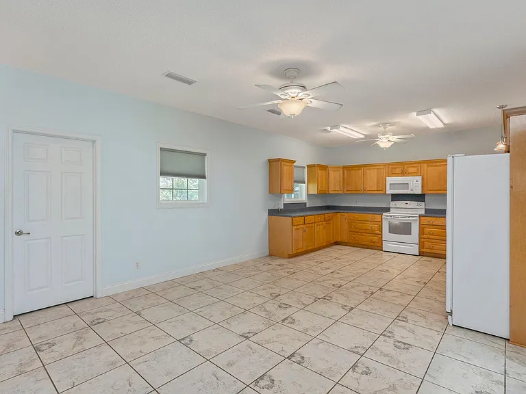 322 Crescent Dr — Photo 30