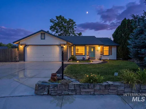 1579 E Oakridge Dr, Boise, ID 83716