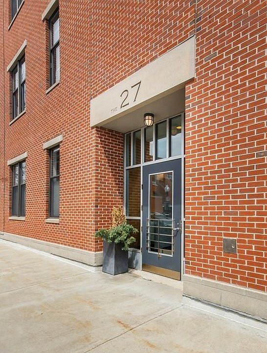 2nd image of 27 Wareham St APT 106