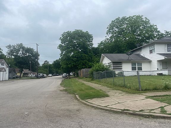 4th image of 1918 Ramsey Ave