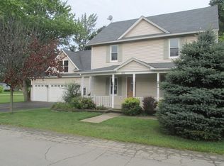 101 S Fayette St, Newark, IL 60541