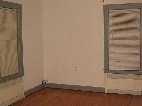 5th image of 161 Parkway Dr