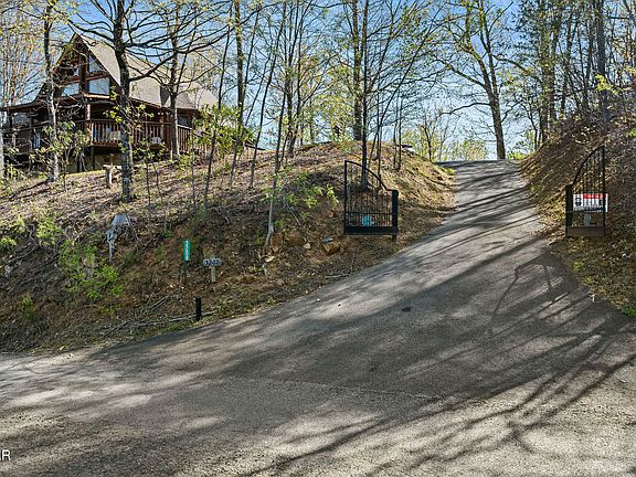 2nd image of 3208 Emerald Springs Loop