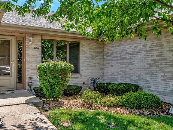 2nd image of 186 Batson Ct #186