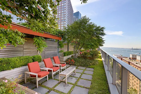 Sold by Compass | media 9