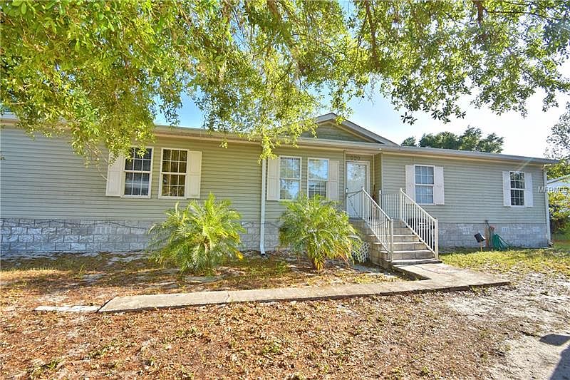 1st image of 929 Falcon Crest Dr