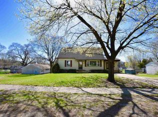 304 N Washington St, Manito, IL 61546