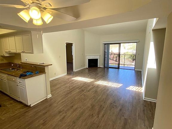 2nd image of 430 S Niagara St APT 209