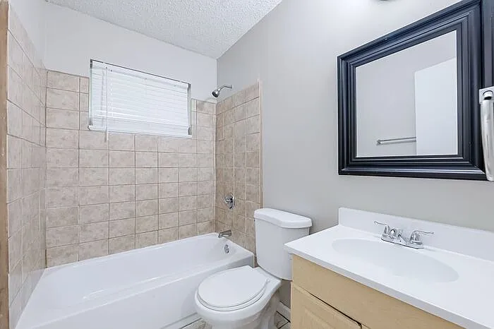 1635 Line Cir #3 — Photo 21