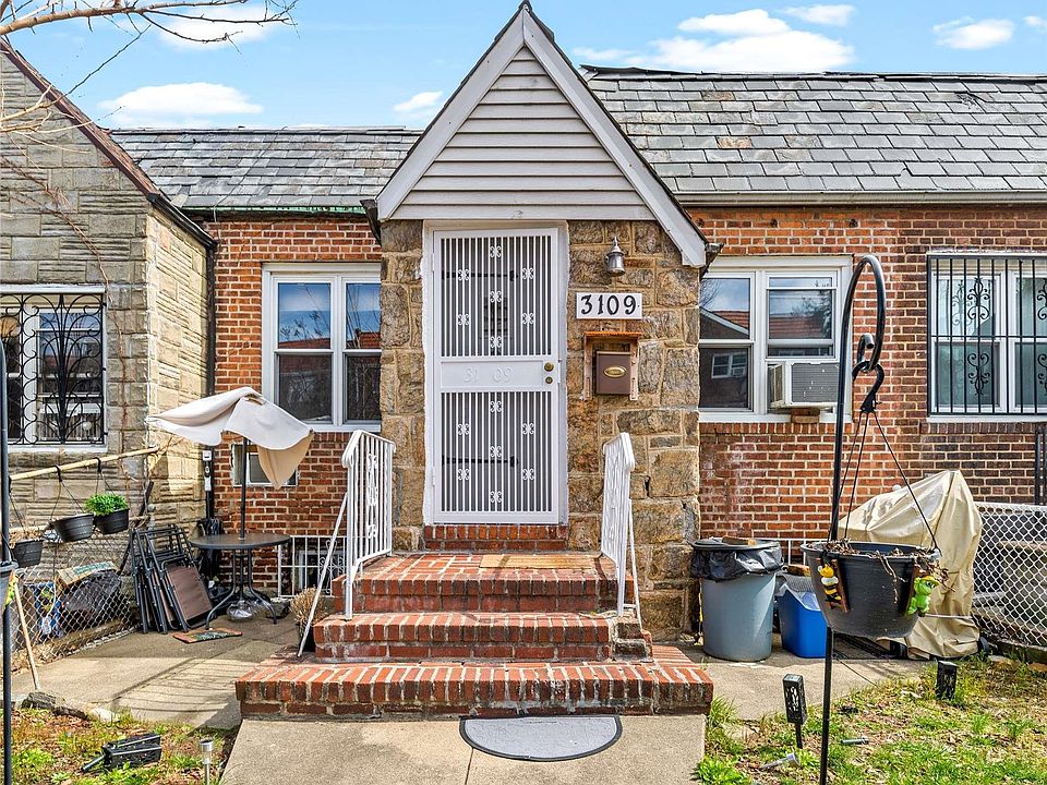 1st image of 31-09 86th Street