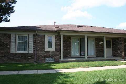1st image of 49143 Babcock Ct