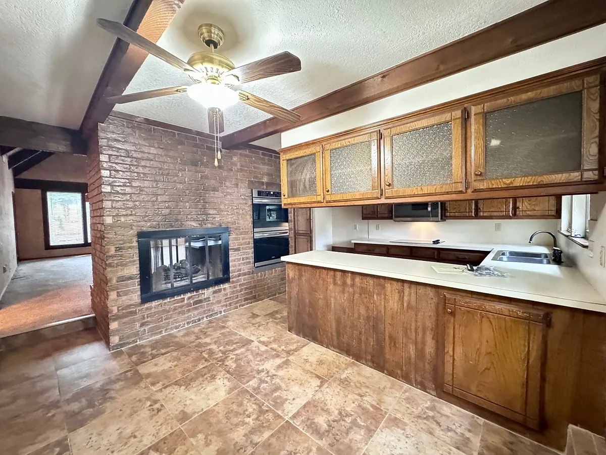 NE 142nd Cir_3812 - 1 — Photo 4