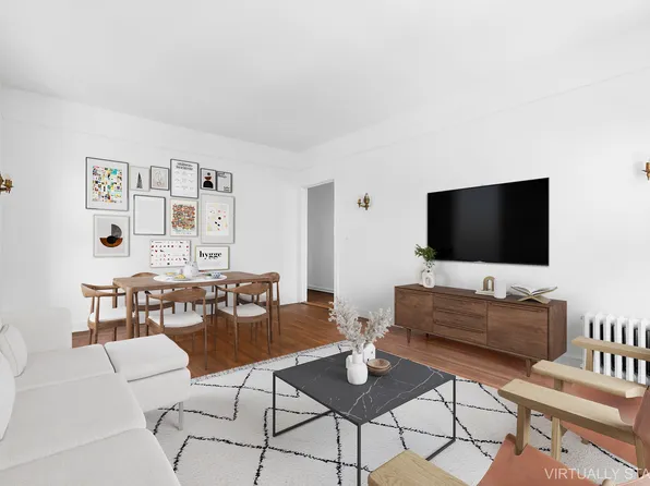 370 Central Park West image 3 of 18