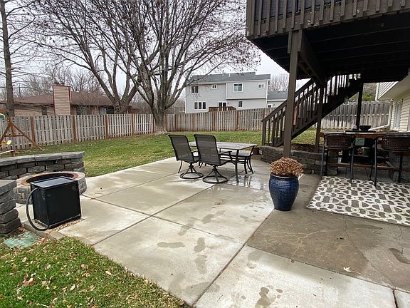 4th image of 8040 Cooper Ave