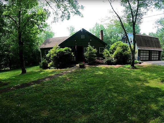 4th image of 51 Strong Rd