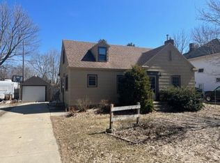 511 N Huron Ave, Spring Valley, MN 55975