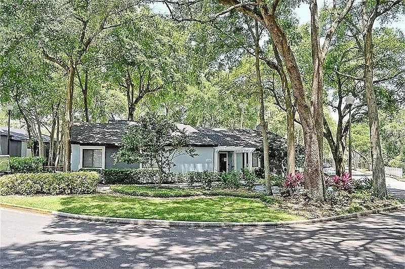 190 Riverbend Drive — Photo 4