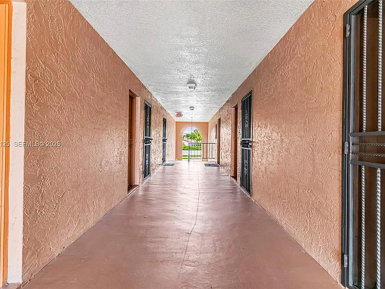 7201 Miami Lakes Dr #B14 — Photo 29