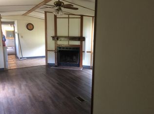 1217 Thomas Village Ln, Greenbrier, TN 37073