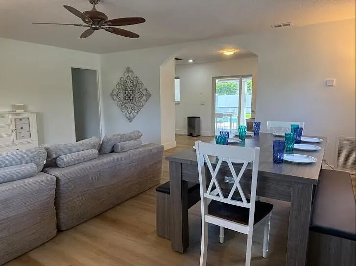 4 bed, 2.0 bath, 1642 sqft, $6,000 — Photo 4