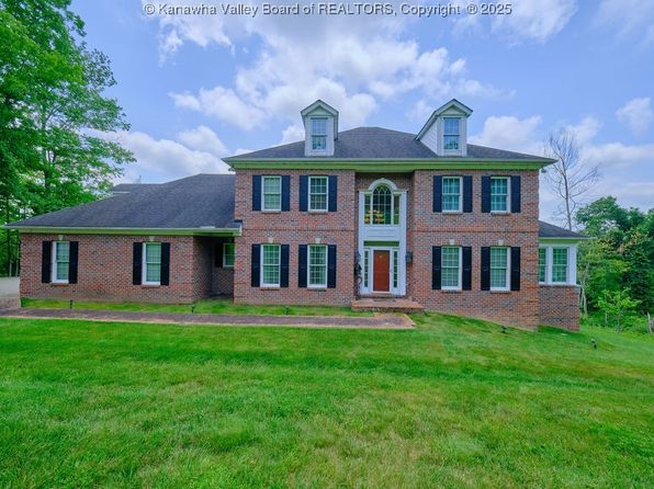 12 W Coventry Rd, South Charleston, WV 25309